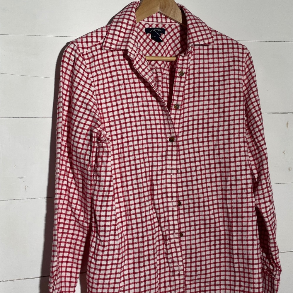 Adorable Holiday Lands End Button Down, Butter Soft, Size 6